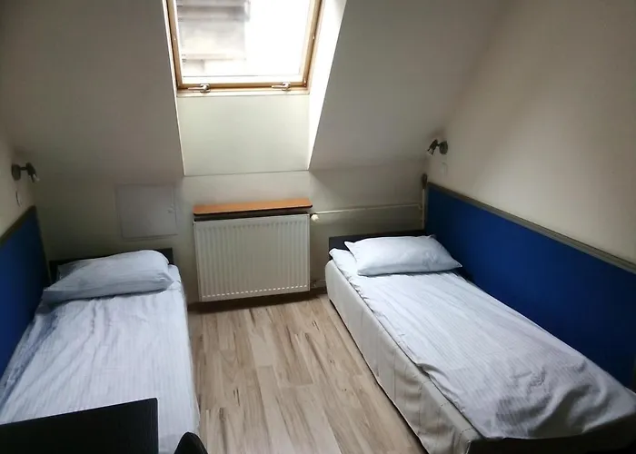 Wiarus بيت شباب