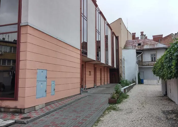 Wiarus بيت شباب رشيشوف